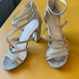 Jessica Simpson—Women's Hilla Dress Sandal
Gold- 6.5